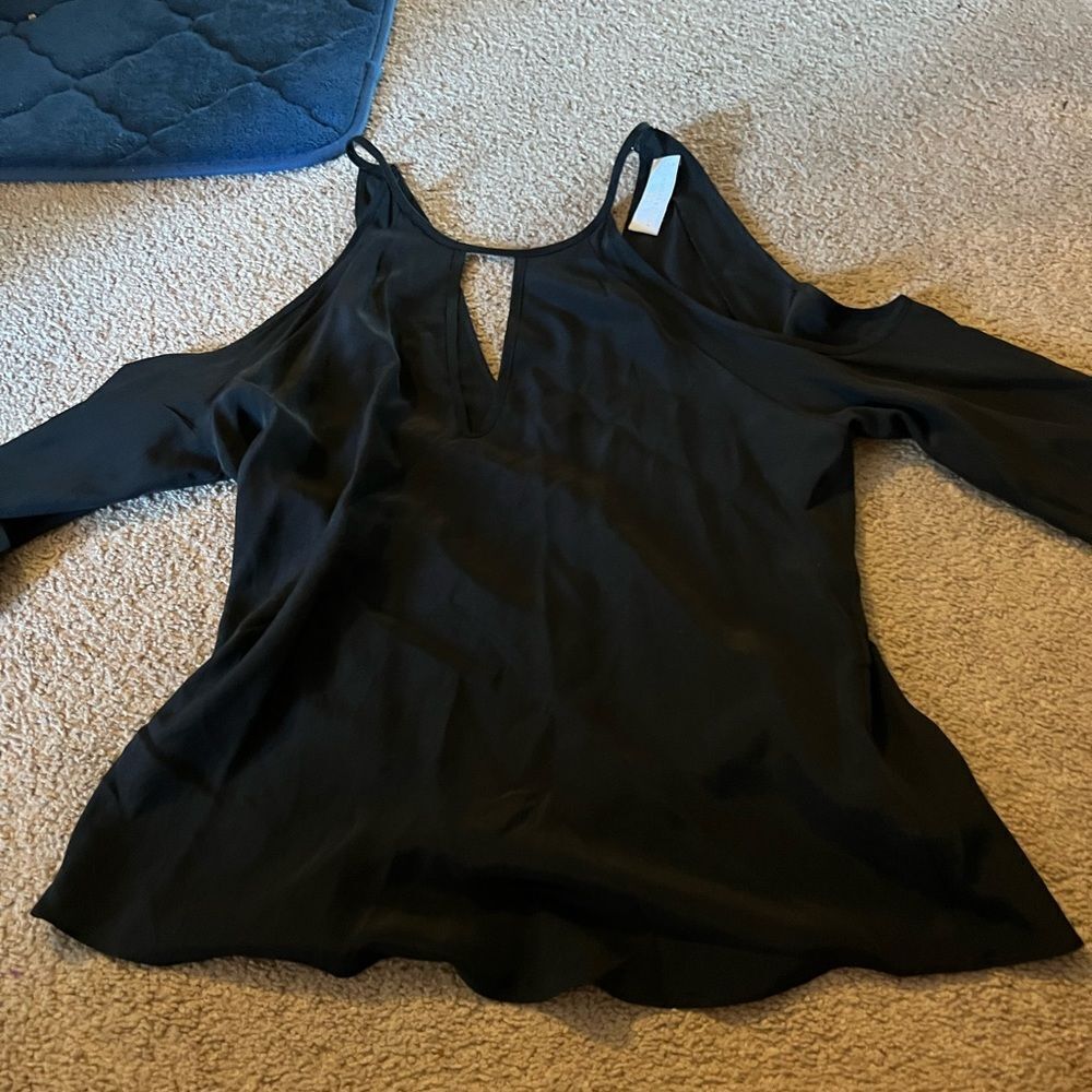 Amanda Uprichard Black Cold Shoulder Silk Blouse P